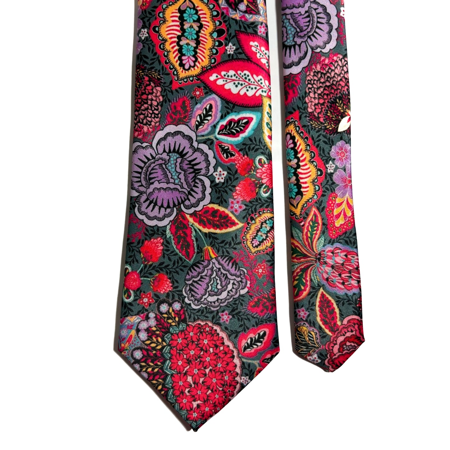 Green & Pink Floral Motif Printed Tie